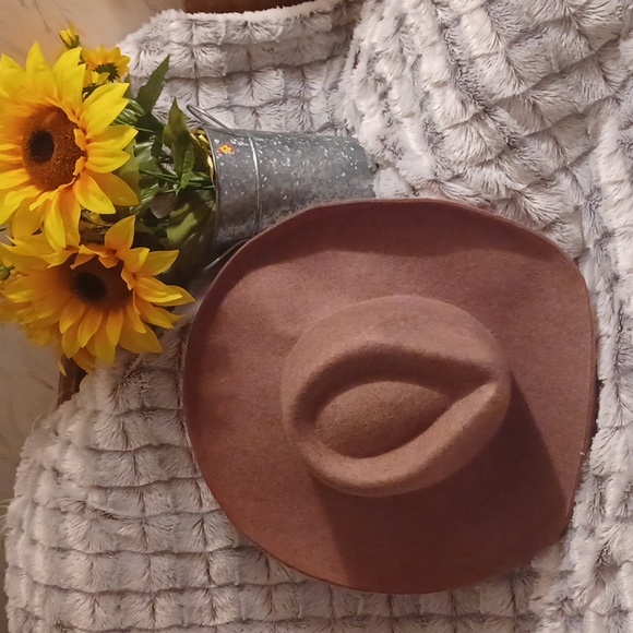 PRICE DROP TODAY 🎀👒🎀NWT SUPER CUTE HAT - Picture 5 of 5